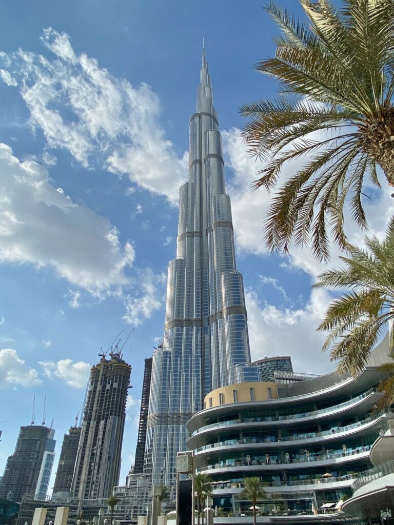 Ο Burj Khalifa με φοίνικες, Ντουμπάι