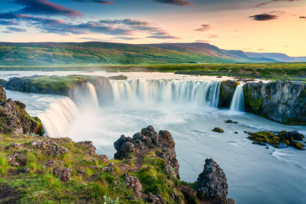 Ο καταρράκτης Godafoss στο ηλιοβασίλεμα, Ισλανδία