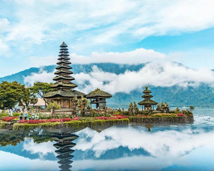Ο ναός Ulun Danu στη λίμνη, Μπαλί