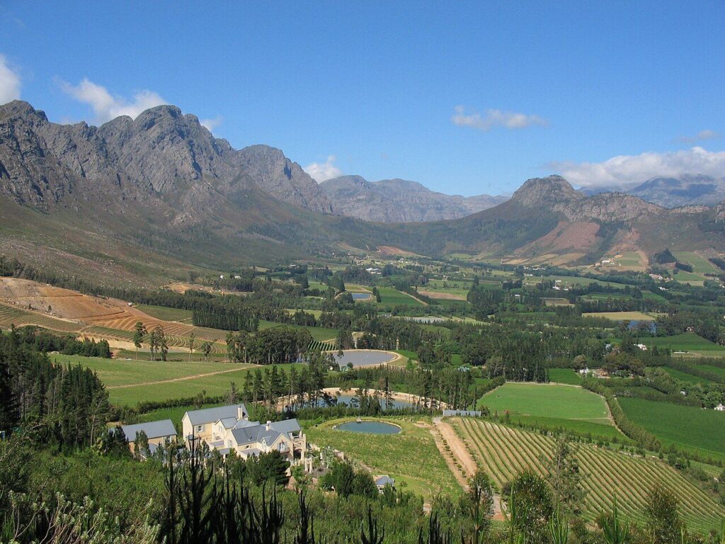 Η κοιλάδα του Franschhoek ανάμεσα στα βουνά, Νότια Αφρική