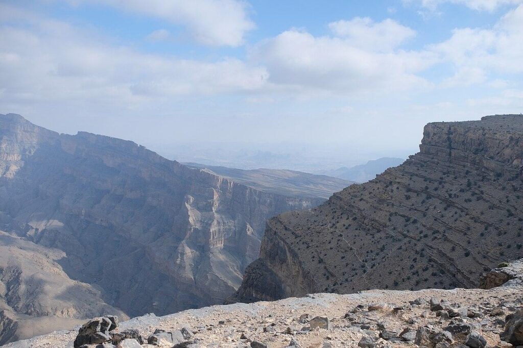 Το φαράγγι του Jebel Shams στα βουνά Χατζάρ του Ομάν